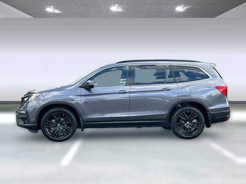 Gray 2022 Honda Pilot 2WD Special Edition