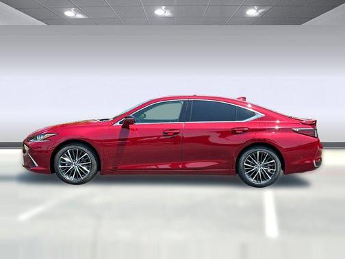 Matador Red Mica 2025 Lexus ES 300h Base
