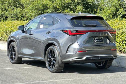 2026 Lexus NX 450h+ F SPORT Handling