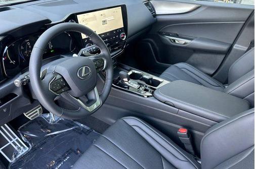 2026 Lexus NX 450h+ F SPORT Handling
