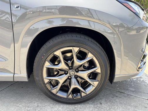 2025 Lexus TX 500h F SPORT Premium