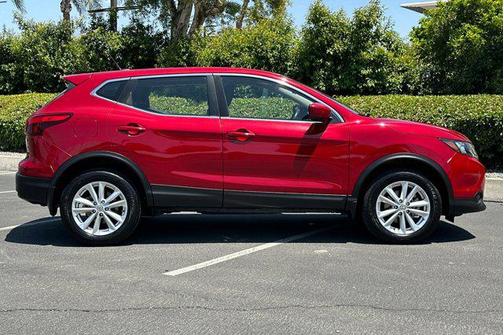 2018 Nissan Rogue Sport S