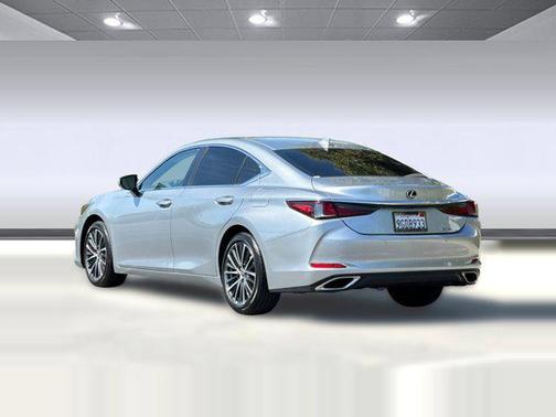2023 Lexus ES 350 Base