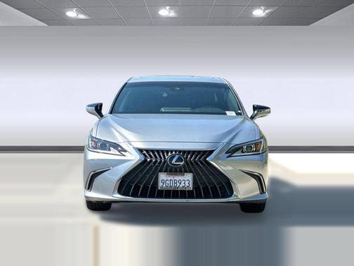 2023 Lexus ES 350 Base