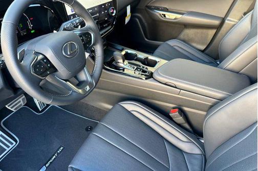 2026 Lexus NX 450h+ F SPORT Handling