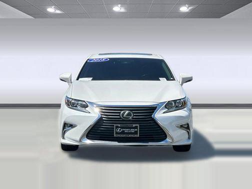 Eminent White Pearl 2018 Lexus ES 350 Base