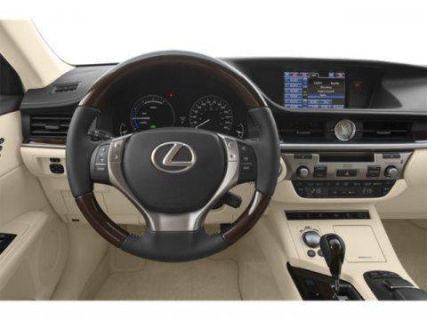 2015 Lexus ES 300h Base