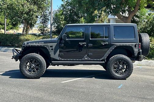 Black Clearcoat 2014 Jeep Wrangler Unlimited Rubicon