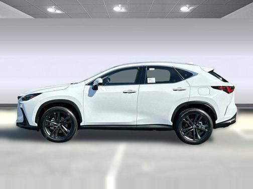 2026 Lexus NX 450h+ Luxury