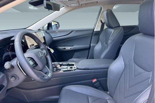 2026 Lexus NX 450h+ Luxury