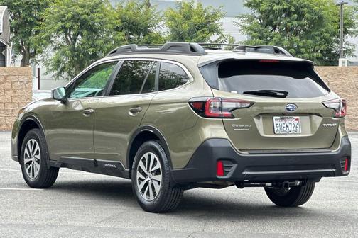 Autumn Green Metallic 2022 Subaru Outback Premium