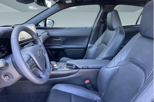 2026 Lexus UX 300h Premium