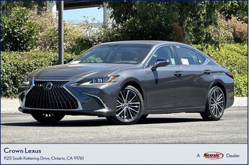 2025 Lexus ES 300h Base