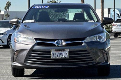 2016 Toyota Camry Hybrid LE