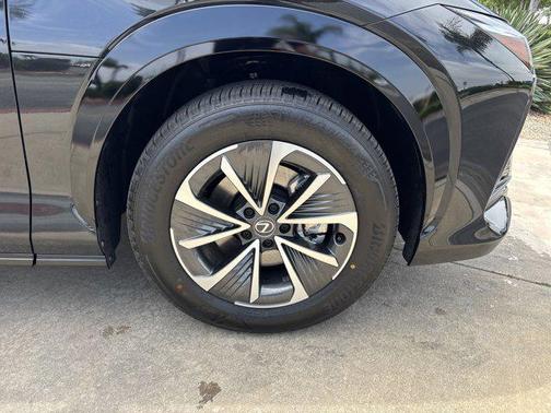 2025 Lexus RZ 450e Premium
