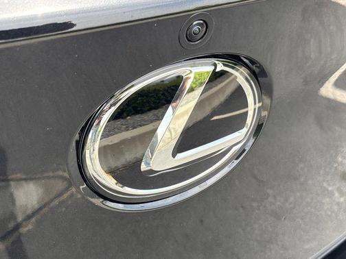 2025 Lexus RZ 450e Premium