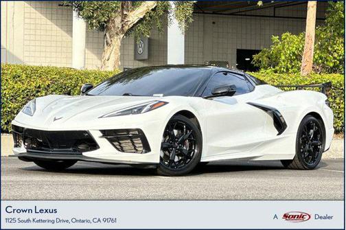 Arctic White 2025 Chevrolet Corvette Stingray w/3LT