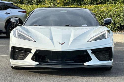 Arctic White 2025 Chevrolet Corvette Stingray w/3LT