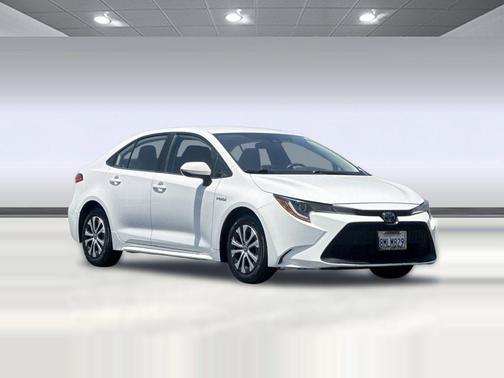 Super White 2020 Toyota Corolla Hybrid LE