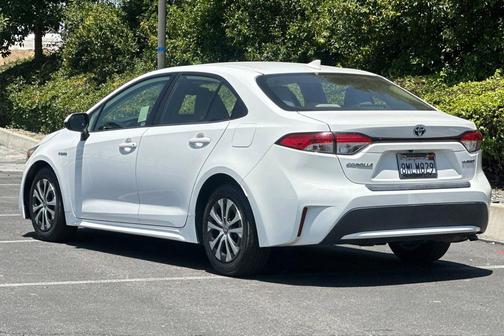 Super White 2020 Toyota Corolla Hybrid LE