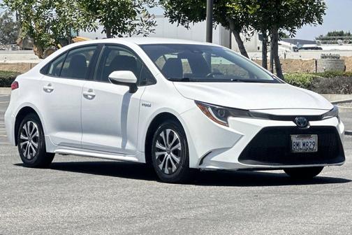 Super White 2020 Toyota Corolla Hybrid LE