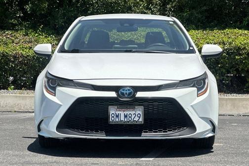 Super White 2020 Toyota Corolla Hybrid LE