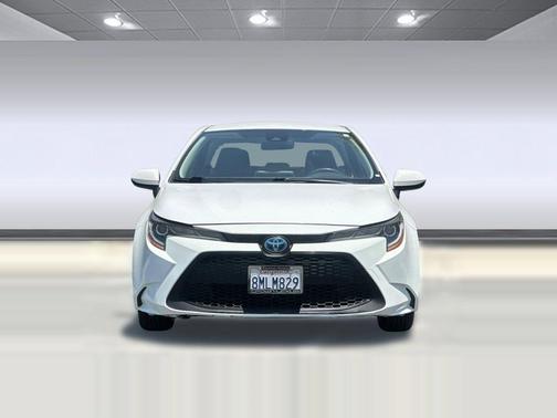 Super White 2020 Toyota Corolla Hybrid LE