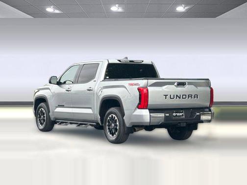 Celestial Silver Metallic 2022 Toyota Tundra SR5