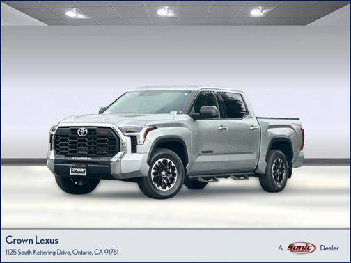 Celestial Silver Metallic 2022 Toyota Tundra SR5