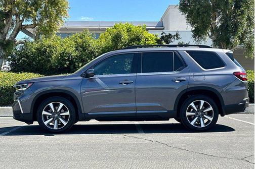 2023 Honda Pilot AWD Elite