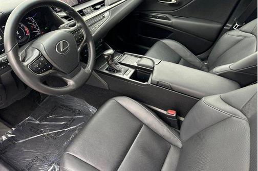 2021 Lexus ES 350 Base