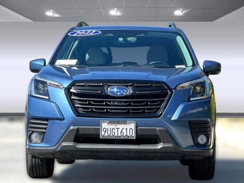 2022 Subaru Forester Premium