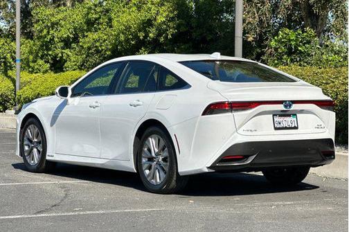 2021 Toyota Mirai Base