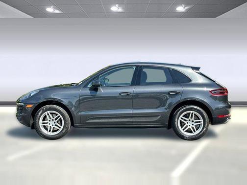 Agate Grey Metallic 2018 Porsche Macan Macan