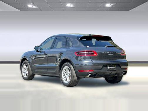 Agate Grey Metallic 2018 Porsche Macan Macan