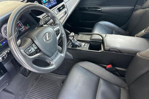 Eminent White Pearl 2022 Lexus ES 300h Base