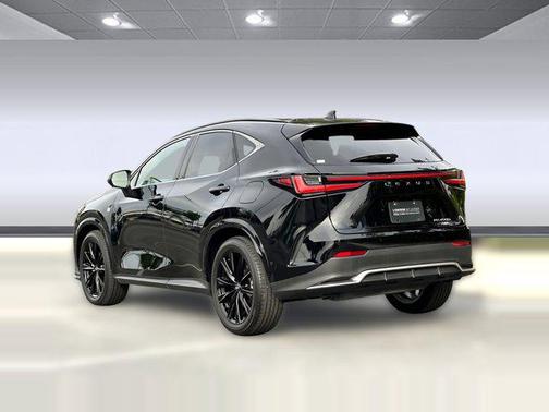 2025 Lexus NX 450h+ F SPORT Handling