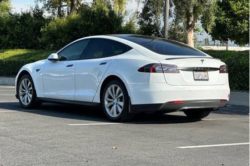 2014 Tesla Model S 85