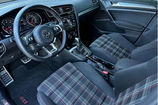 2019 Volkswagen Golf GTI 2.0T S 4-Door