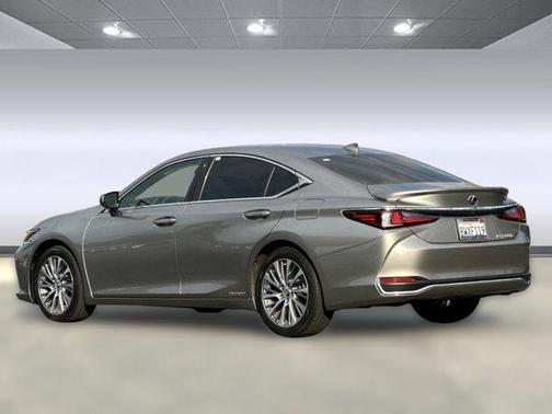2021 Lexus ES 300h Base