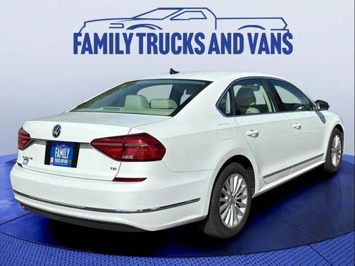 2016 Volkswagen Passat 1.8T SE