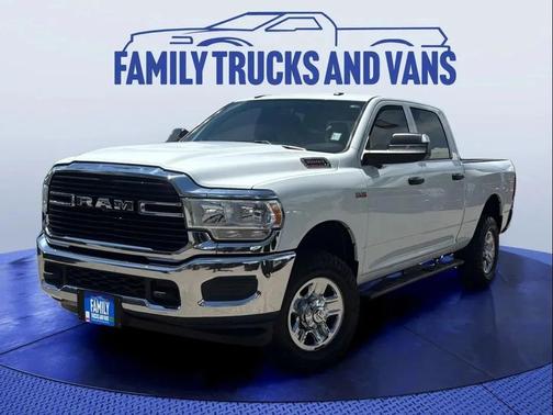 Bright White Clearcoat 2021 RAM 2500 Tradesman Crew Cab 4x4 6'4' Box