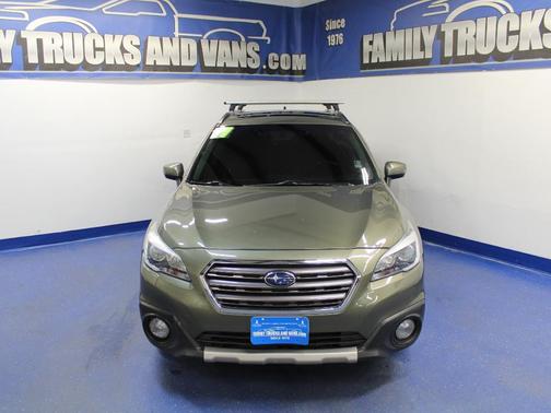 Photo 3 of 28 of 2017 Subaru Outback 3.6R Touring