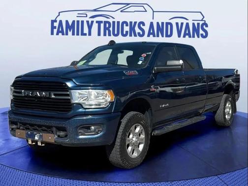 2019 RAM 2500 Big Horn Crew Cab 4x4 8' Box