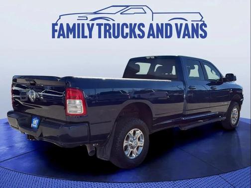 2019 RAM 2500 Big Horn Crew Cab 4x4 8' Box