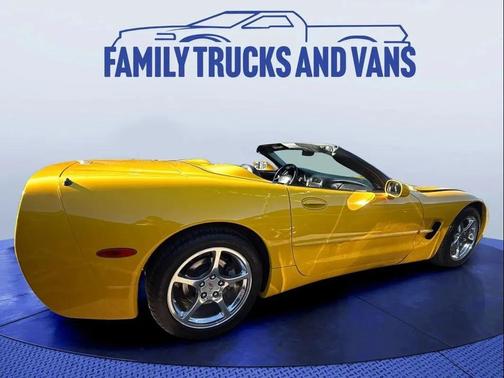 2003 Chevrolet Corvette Base