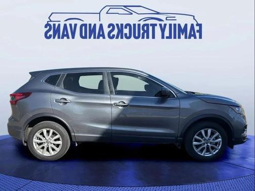 2020 Nissan Rogue Sport S