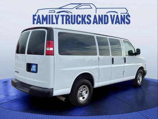 2018 Chevrolet Express 2500 LS