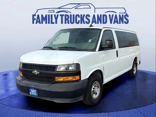2018 Chevrolet Express 2500 LS