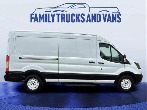 Oxford White 2019 Ford Transit-150 Base